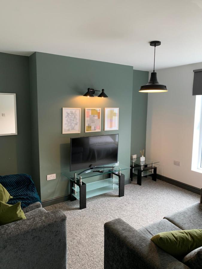 Quiet Location - 3 Bedroom Family House With 3 Shower Room - 2 Parking Spaces Πλίμουθ Εξωτερικό φωτογραφία